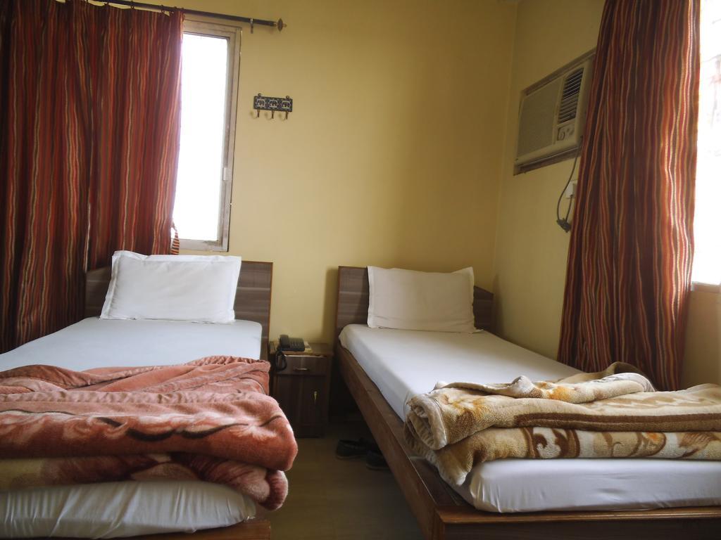 Hôtel City Centre à Agartala Chambre photo