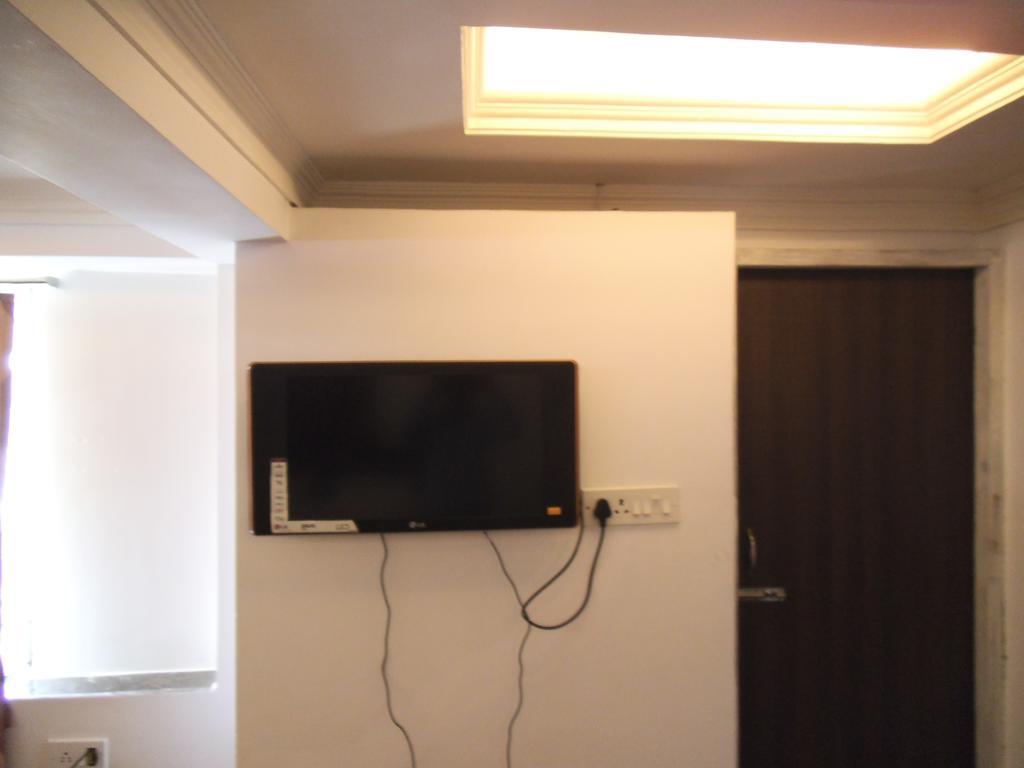 Hôtel City Centre à Agartala Extérieur photo